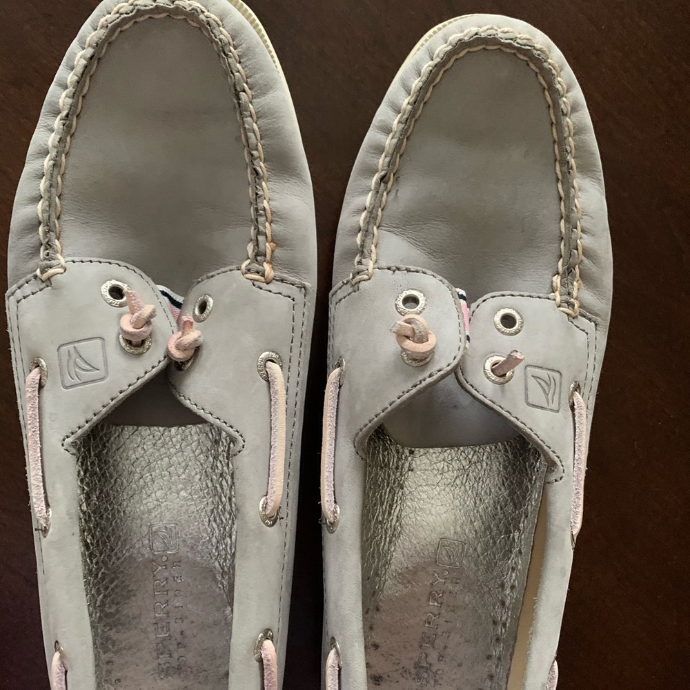 Sperry light grey boat shoes